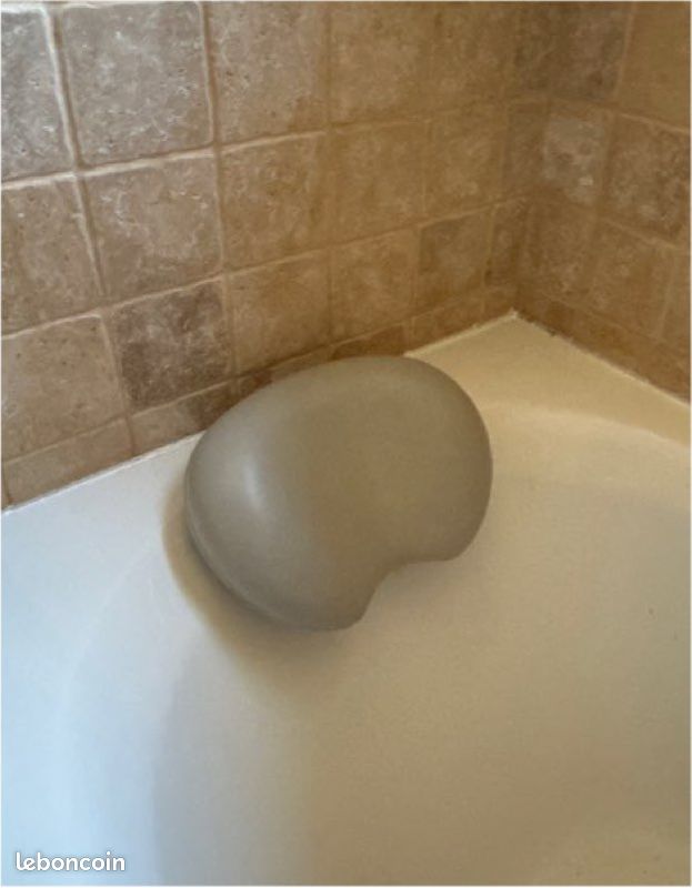 Coussin repose tête pour le bain (image 1)