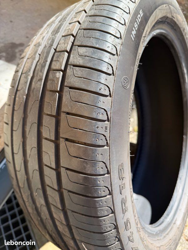 Pneus été Pirelli RunFlat 245/45R18 (image 1)