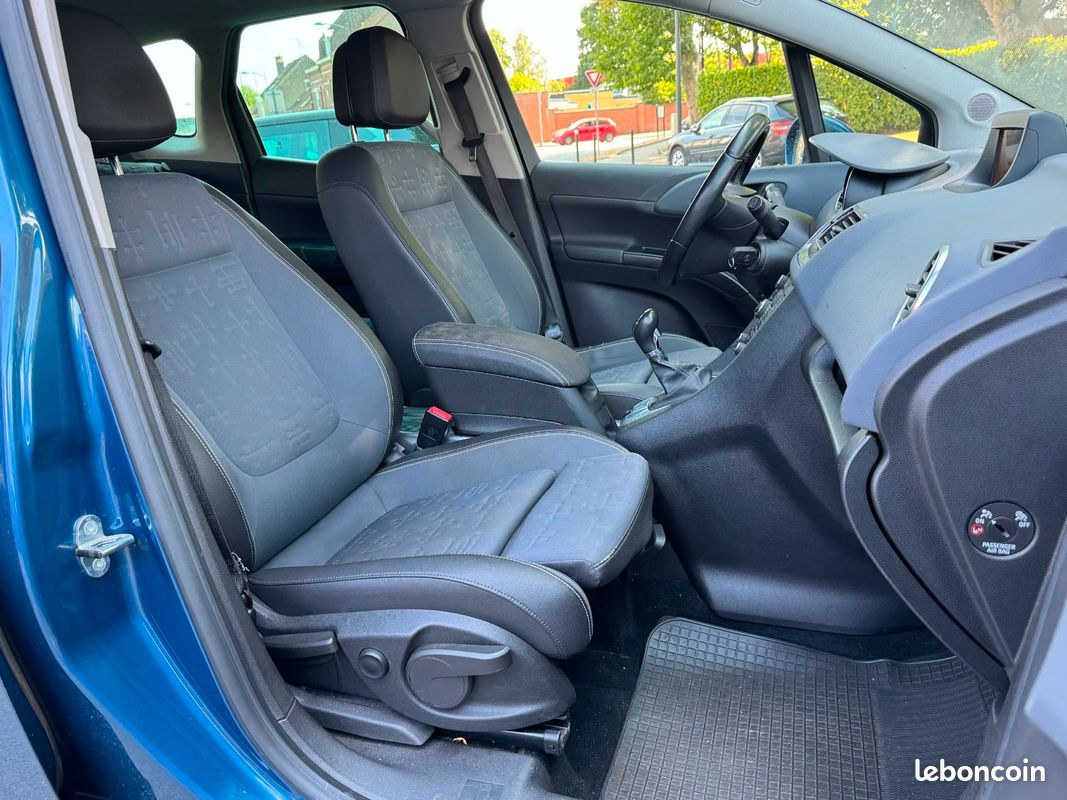 OPEL MERIVA 1.6 CDTI - 136 ch S&S Cosmo Pack PHASE 2 / Sièges et volant chauffants / Caméra de recul / Chaîne distrib (image 12)