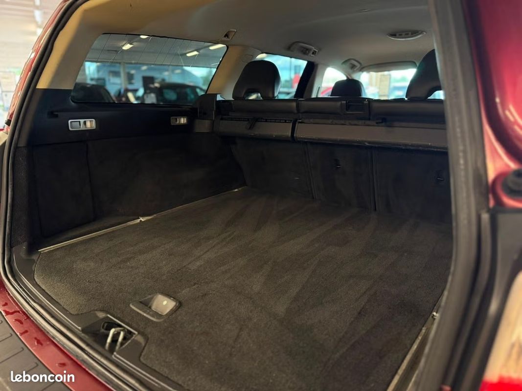 Volvo V70 2.0F 145CH Flexifuel Momentum - Suivi Complet - Xénon - Régulateur - Attelage - 290000KM (image 8)
