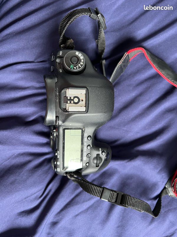 Canon EOS 5 D Mark III (image 3)