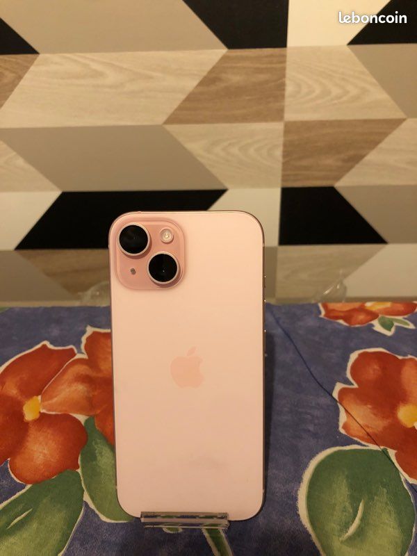 I phone 15 rose 128GB (image 1)
