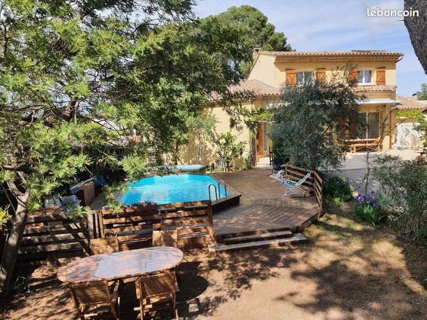 Villa 8 pièces 158 m²