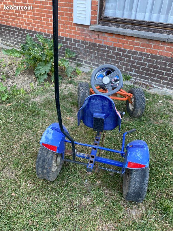 Lot de 2 Karts à pédales BERG grands modèles (À remettre en état / Pneus à réparer) (image 6)