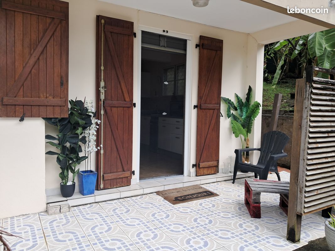 Appartement 2 pièces 27 m² · à Fort-de-France · 27 m² · 890 €