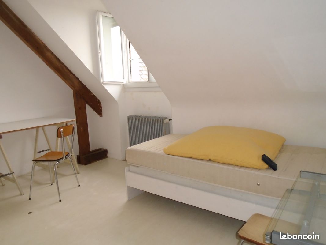 Appartement 1 pièce 25 m² · à Château-Gontier-sur-Mayenne · 25 m² · 330 €/mois