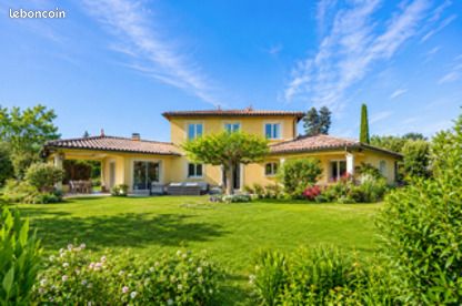 Maison 9 pièces 290 m² · à Saint-Cyr-au-Mont-d'Or · 290 m² · 1 580 000 €