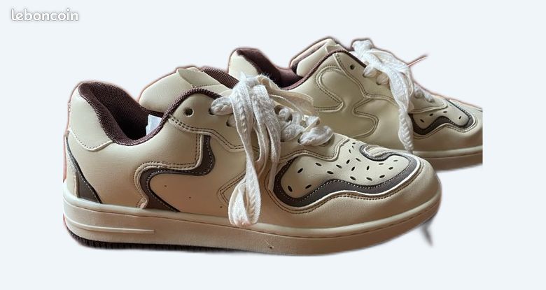 Chaussure beige (image 1)