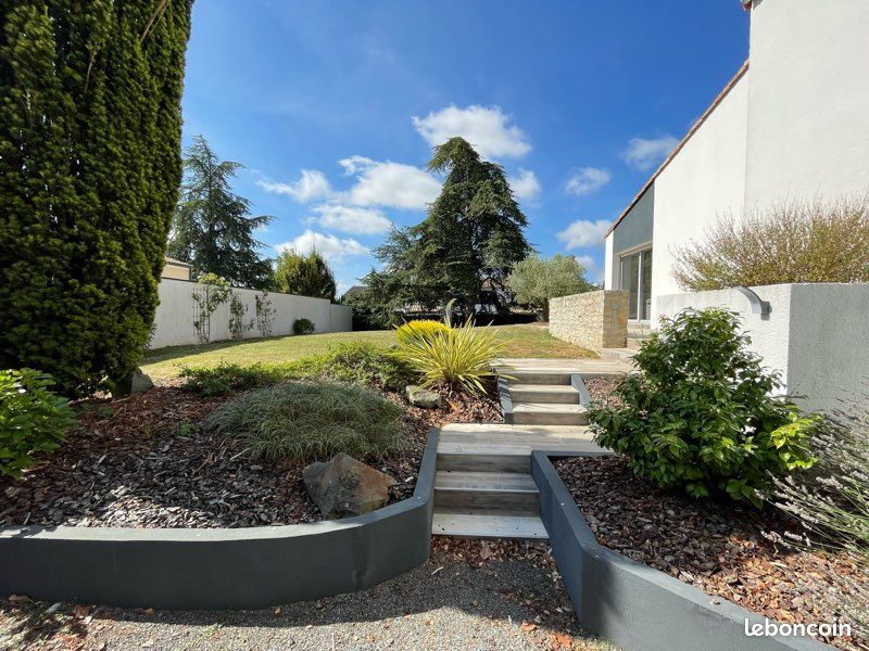 Maison 6 pièces 140 m² · à Chauray · 140 m² · 477 000 €