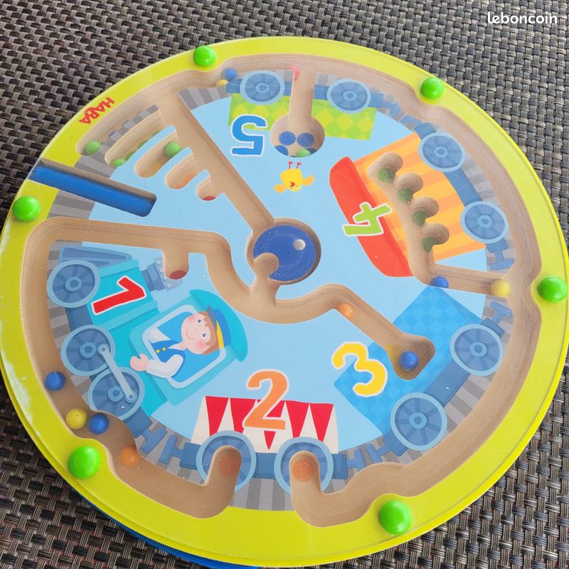 Jeu en bois Labyrinthe magnétique Le petit train de billes (image 4)