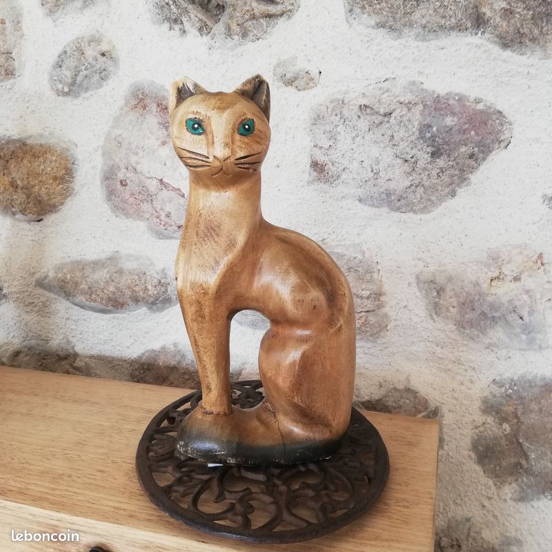 Chat stylé en bois sculpté (D'occasion) à Perly pour CHF 10 - retrait