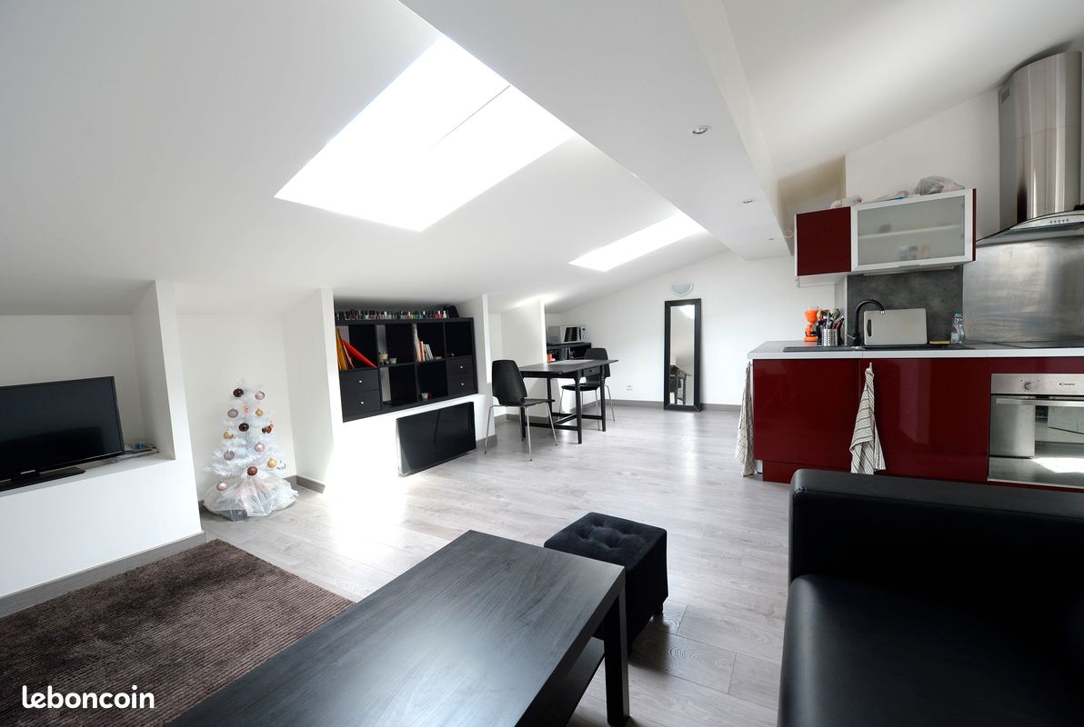 Appartement 3 pièces 60 m² · à Bordeaux · 60 m² · 1 360 €