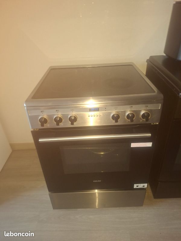 Vente électroménager, une cuisinière Proline cause déménagement (image 1)