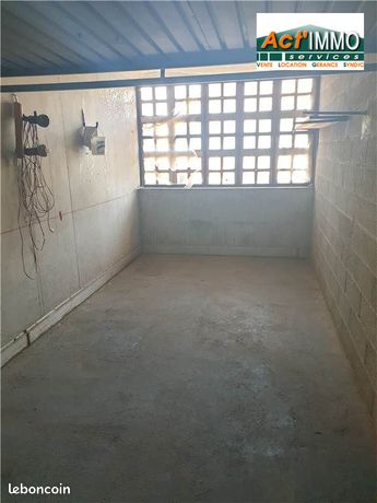 Parking/box 14 m² MIRAMAS