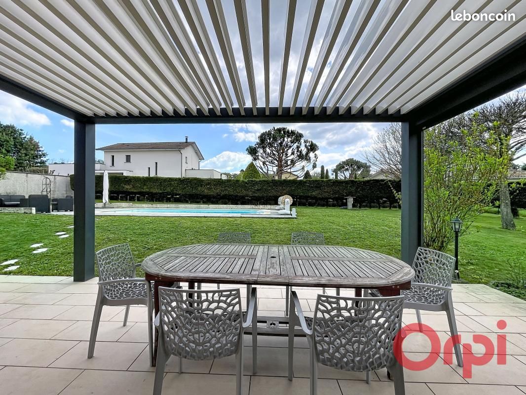 Maison 4 pièces 94 m² · à Bourgoin-Jallieu · 94 m² · 349 900 €