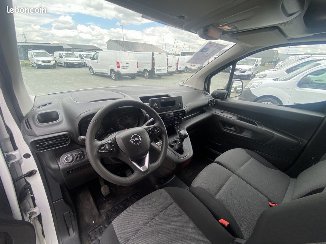 Opel Combo (4) L2H1 Cargo Augmenté 1.5 diese 100ch L2H1 PACK CLIM (image 11)