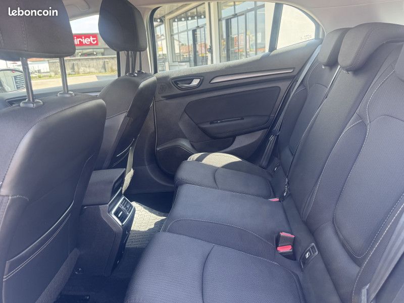 Renault MEGANE IV 1.5 BLUE DCI 115CH BUSINESS (image 25)