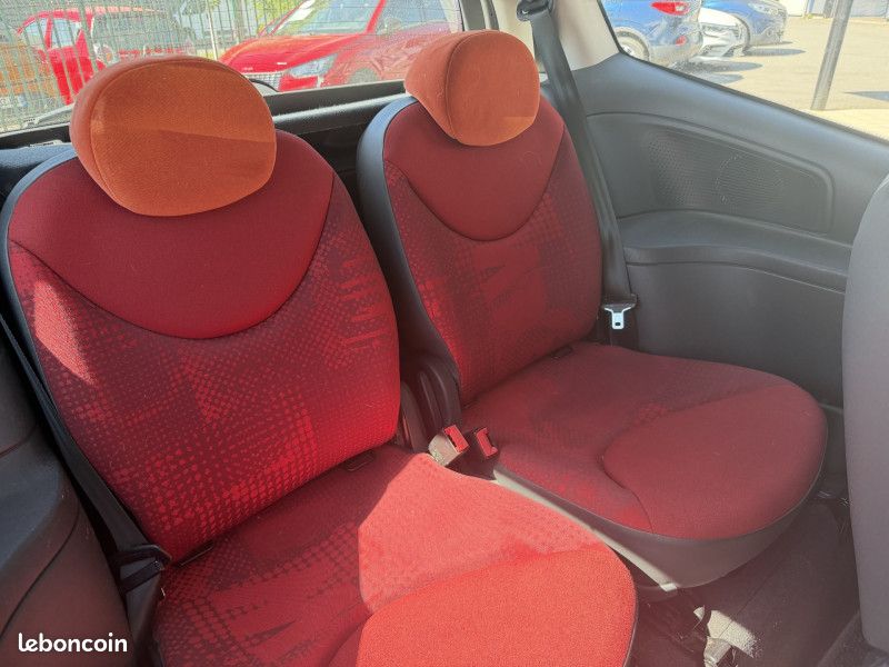 Citroen C2 1.1I VIRGINMEGA (image 9)