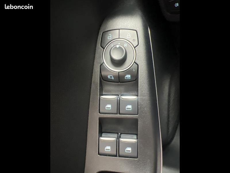 Ford Puma 1.0 EcoBoost Hybrid 125ch Titanium Business S&S Powershift (image 7)