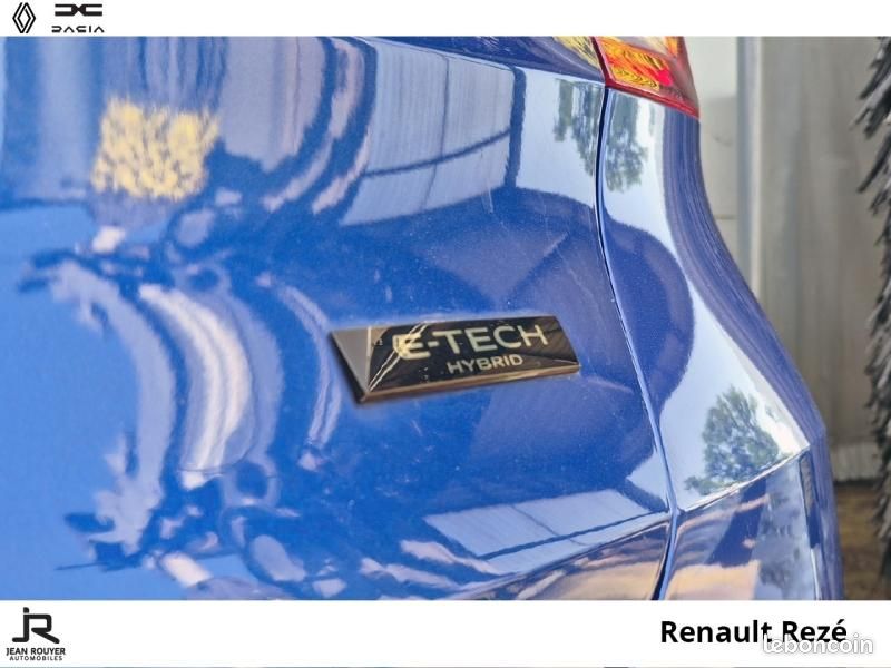 Renault Captur 1.6 E-Tech hybride 145ch Techno Fast Track (image 30)