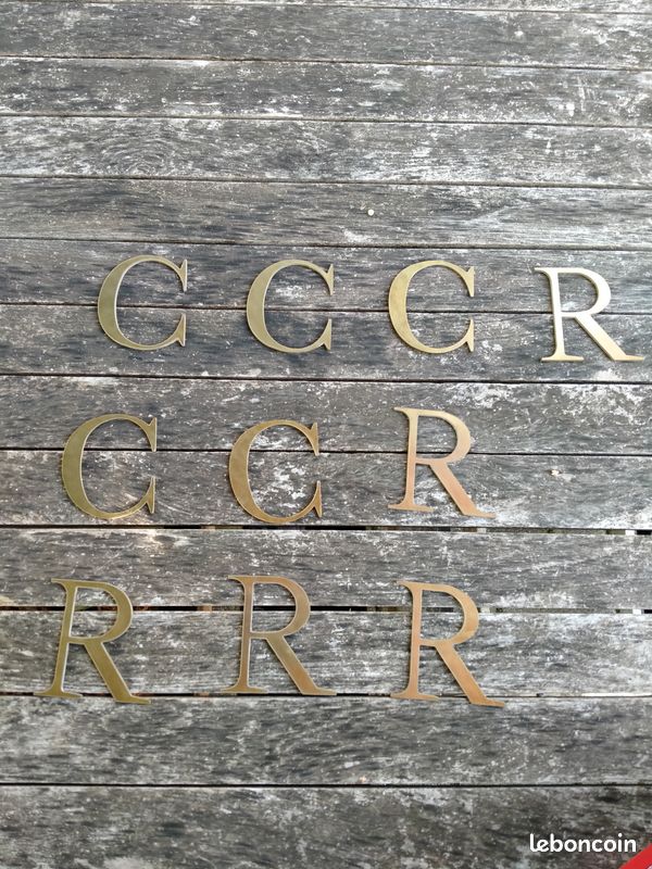 Lot 10 lettres en laiton (image 1)