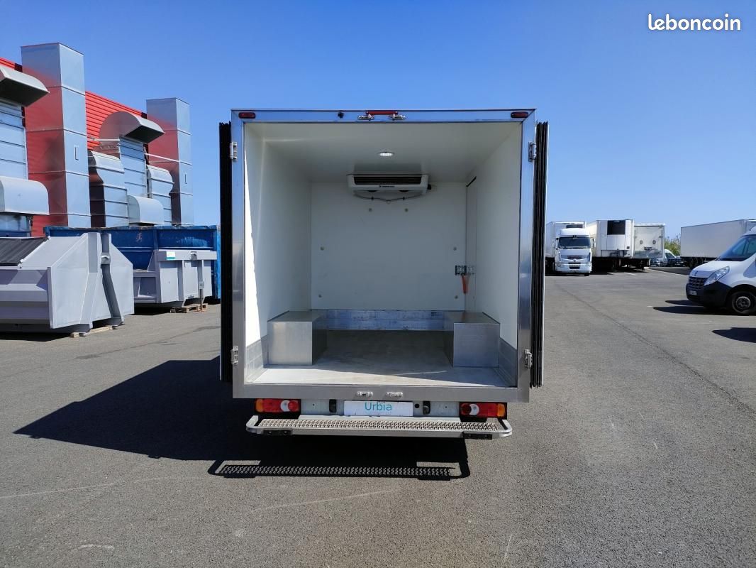 Renault Master PLANCHER CABINE FRIGO 12M3 CAISSE CAZAUX GROUPE THERMOKING V300 MAX 3.5 T (image 7)