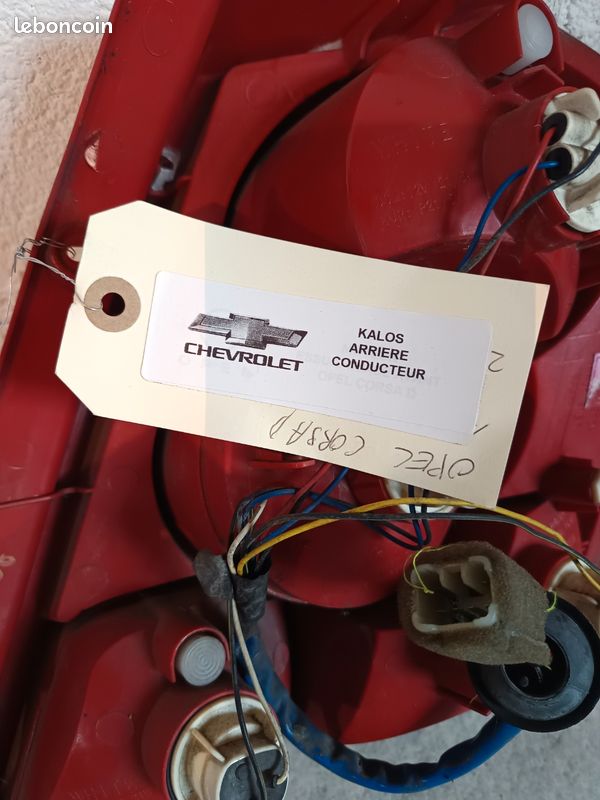 Chevrolet kalos feux arrière (image 3)