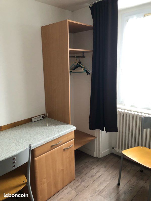 Appartement 1 pièce 13 m² · à Lorient · 13 m² · 350 €