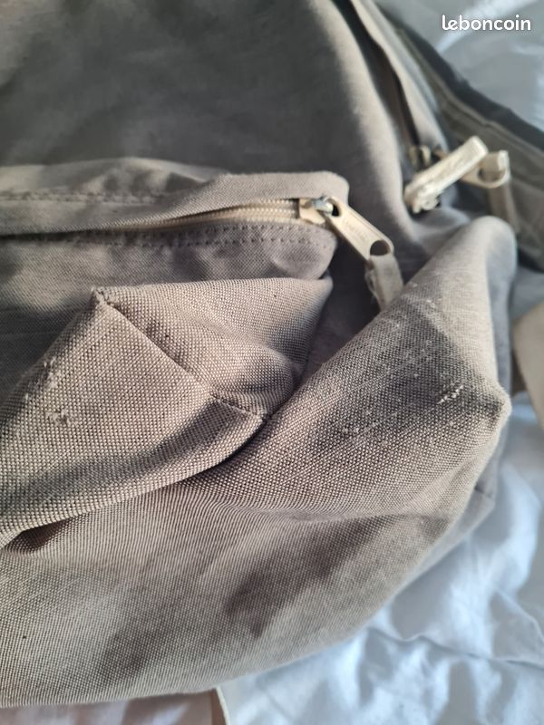 Sac Eastpak Padded Pak’r gris et blanc (image 6)
