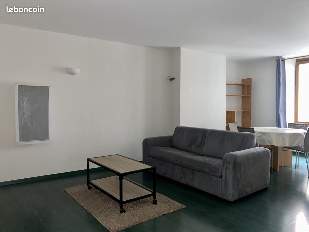 Appartement 2 pièces 50 m² · à Le Puy-en-Velay · 50 m² · 460 €