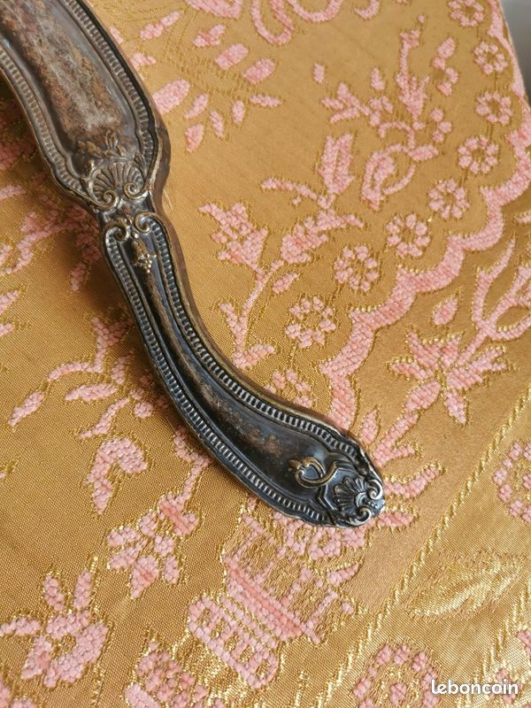 Pelle et brosse de table anciennes en métal argenté poinçonné (image 3)