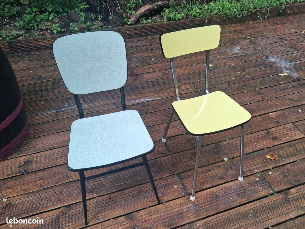 Chaises en formica 20/piece (image 1)