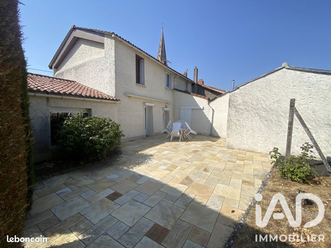 Maison 6 pièces 115 m² · à Montrevault-sur-Èvre · 115 m² · 202 500 €