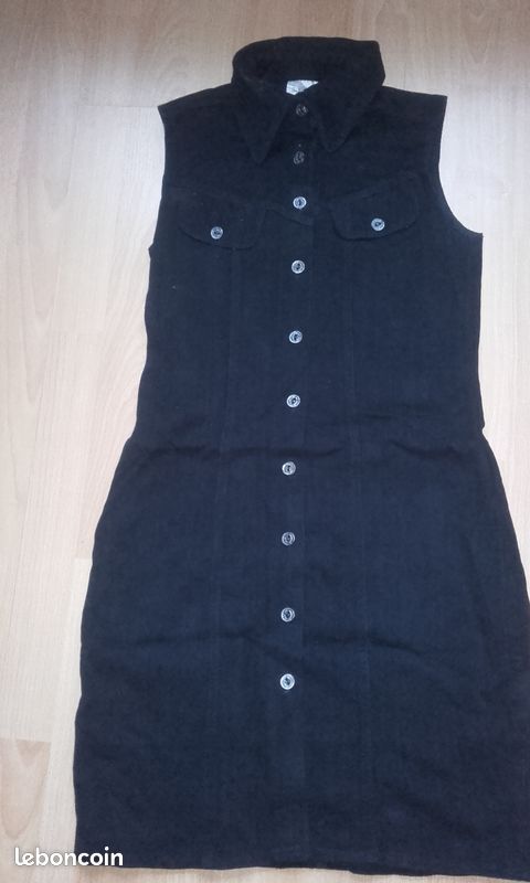 Veste longue noire sans manche (image 1)