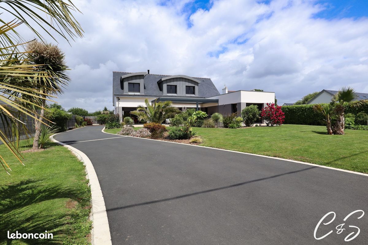 Maison 6 pièces 178 m² · à Plobannalec-Lesconil · 178 m² · 832 000 €