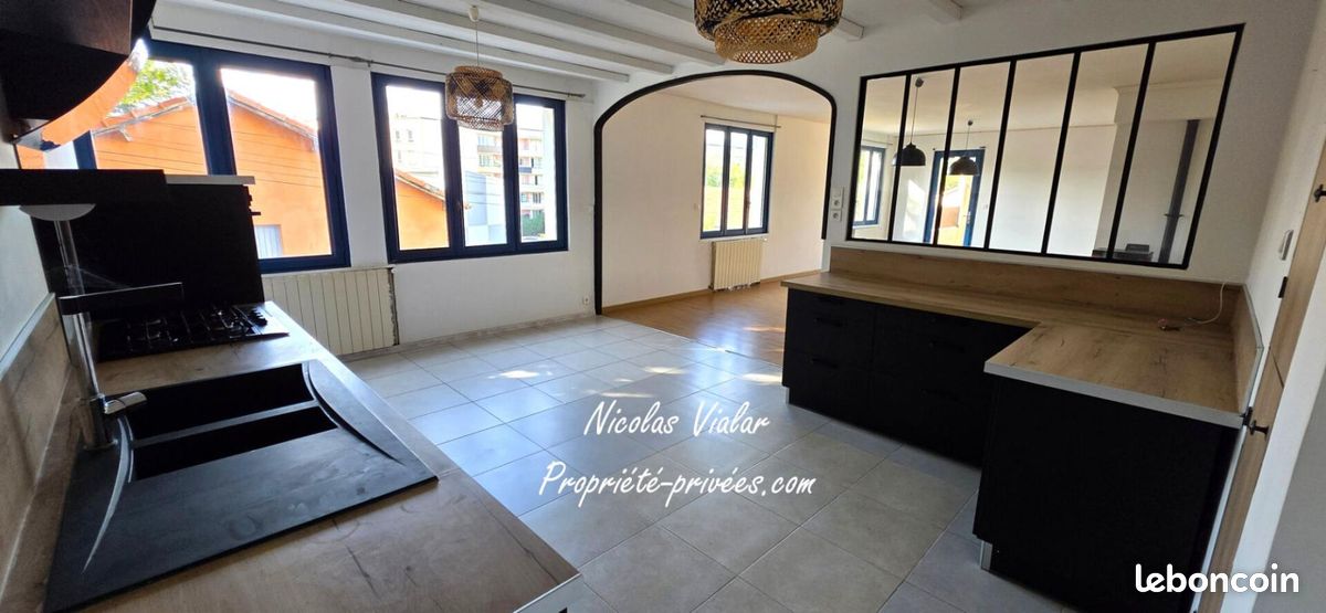 Appartement 5 pièces 145 m² · à Montélimar · 145 m² · 189 000 €