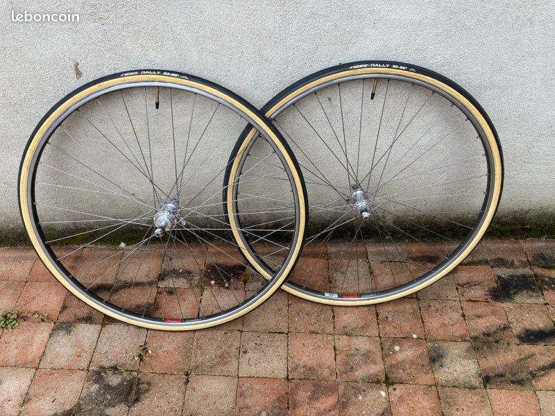 Roues Mavic GP4 moyeux Mavic 500 - Équipements vélos