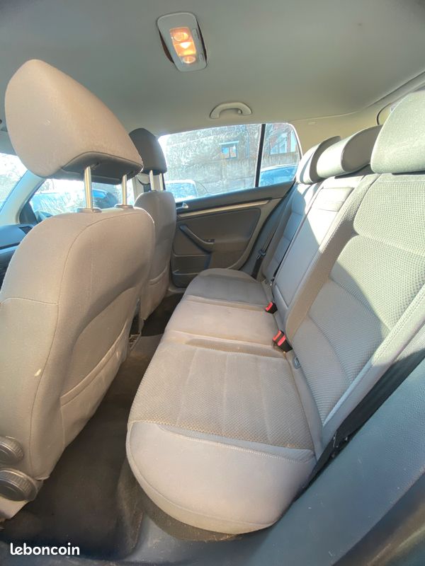 Volkswagen Golf V 5 Portes 1.4 i 75 cv (image 5)