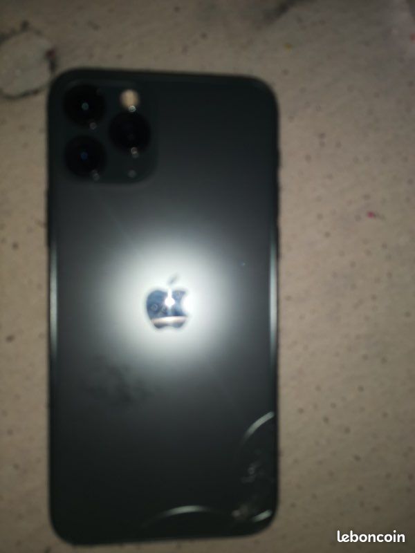 IPhone 11 Pro (image 2)