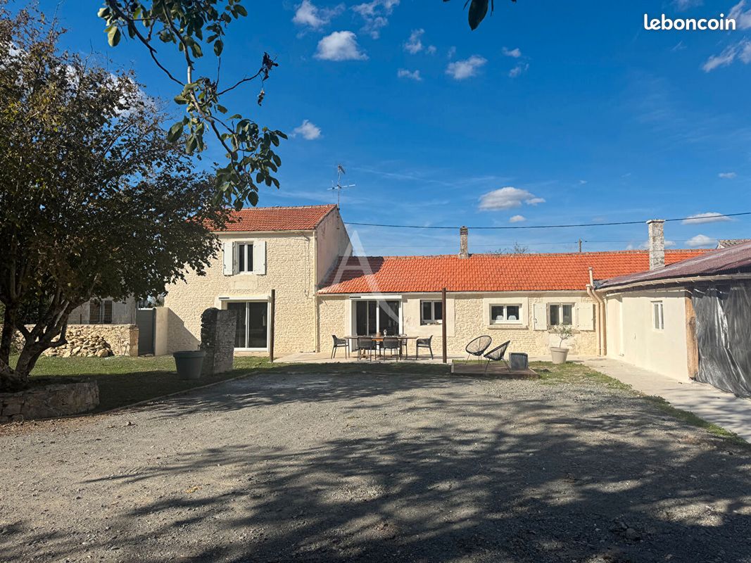 Maison 5 pièces 142 m² · à Puyravault · 142 m² · 270 300 €