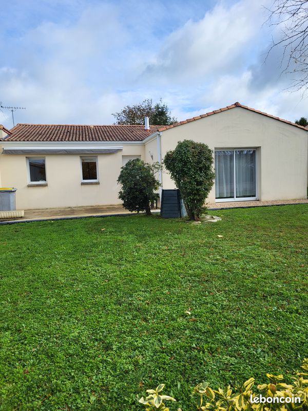 Maison 5 pièces 119 m² · à Sainte-Néomaye · 119 m² · 225 000 €