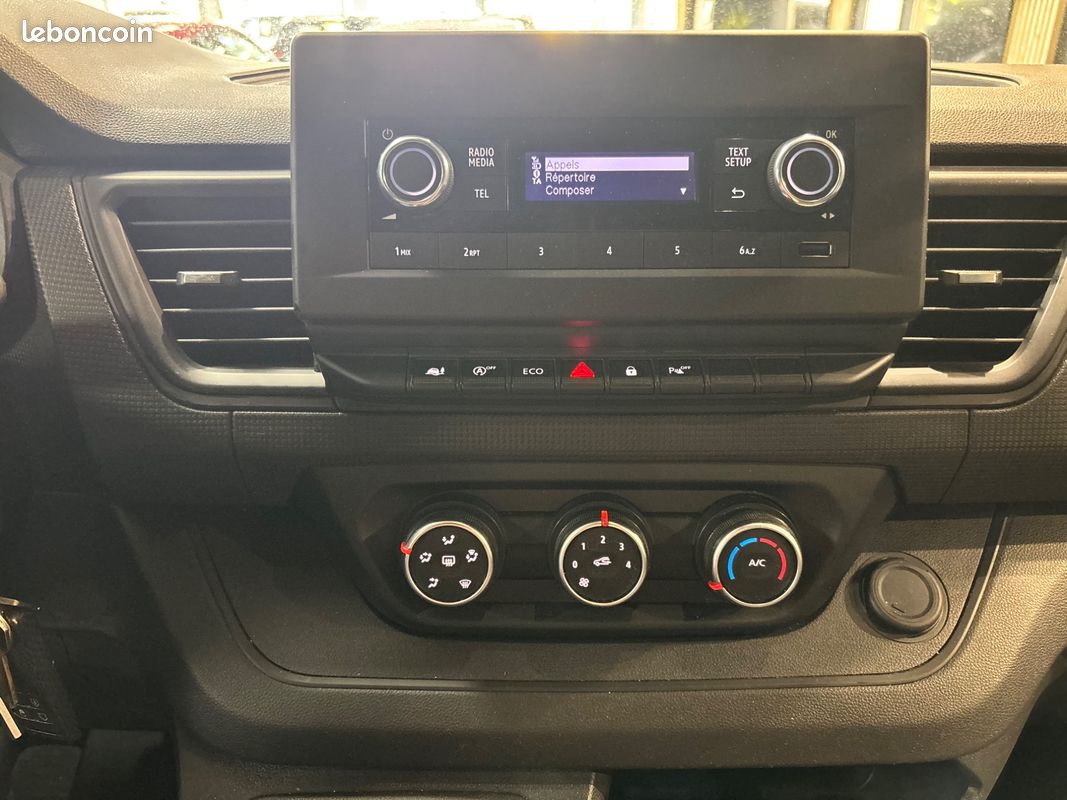 RENAULT TRAFIC CA L2H1 BLUE DCI 150 CONFORT 7.0CV 1ERE MAIn (image 17)