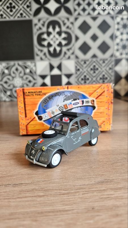 VOITURE MINIATURE 2 CV Citroen 2CV Fourgonnette La Poste 1952 Norev 1