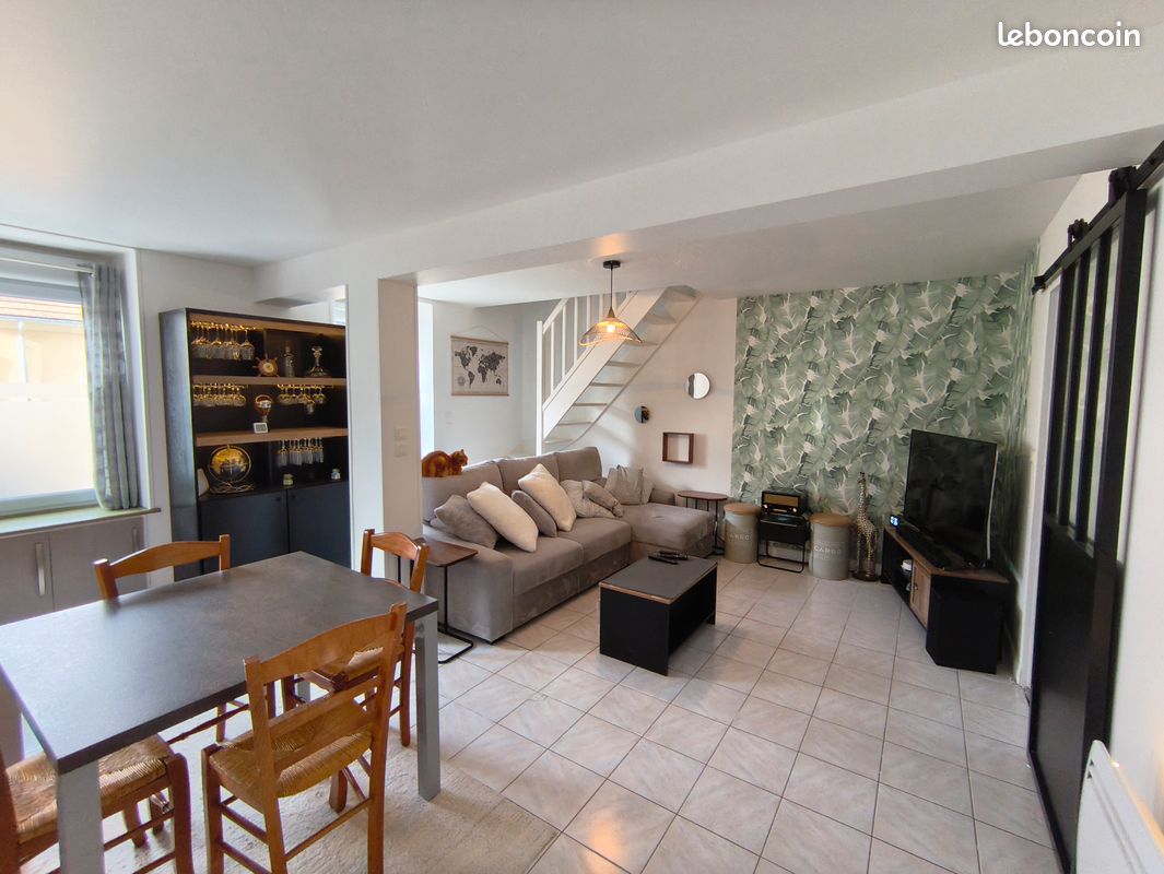 Maison 7 pièces 108 m² · à Brette-les-Pins · 108 m² · 179 000 €