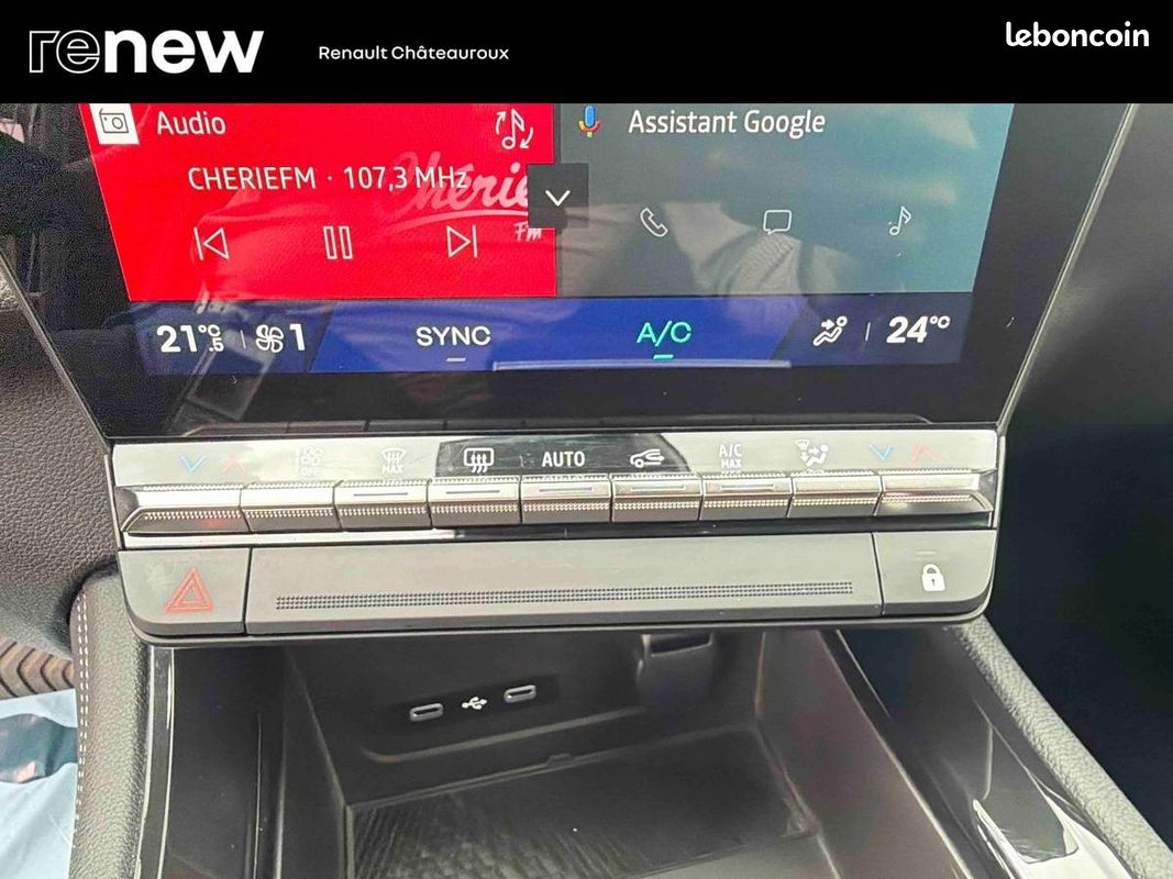 RENAULT Espace E-Tech full hybrid 200 GSR2 Techno (image 22)