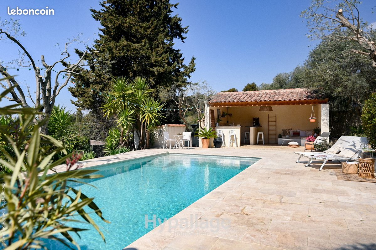 Maison 5 pièces 200 m² · à Allauch · 200 m² · 849 000 €