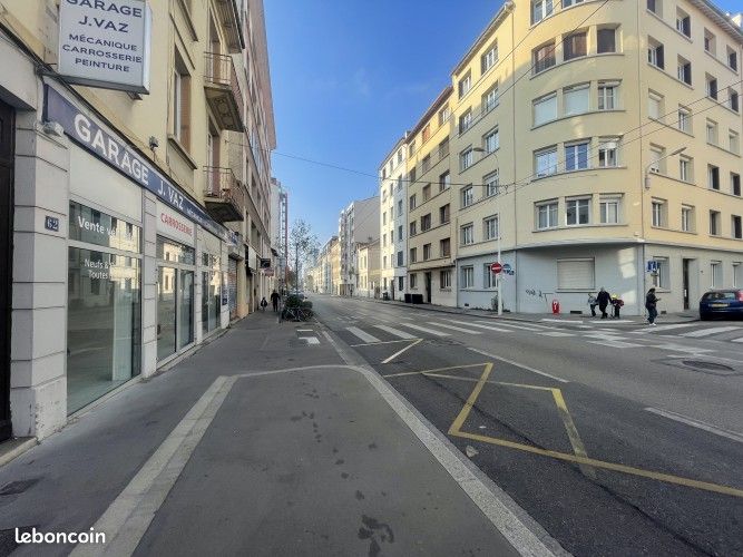 Commerce habillement/textile 70 m² (image 1)