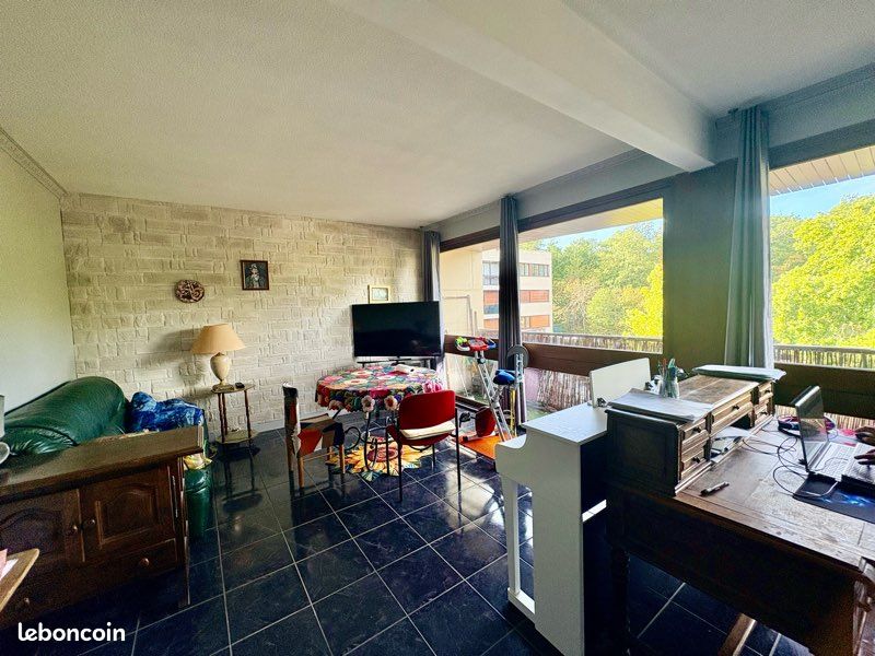 Appartement 3 pièces 77 m² · à Vernouillet · 77,1 m² · 95 000 €