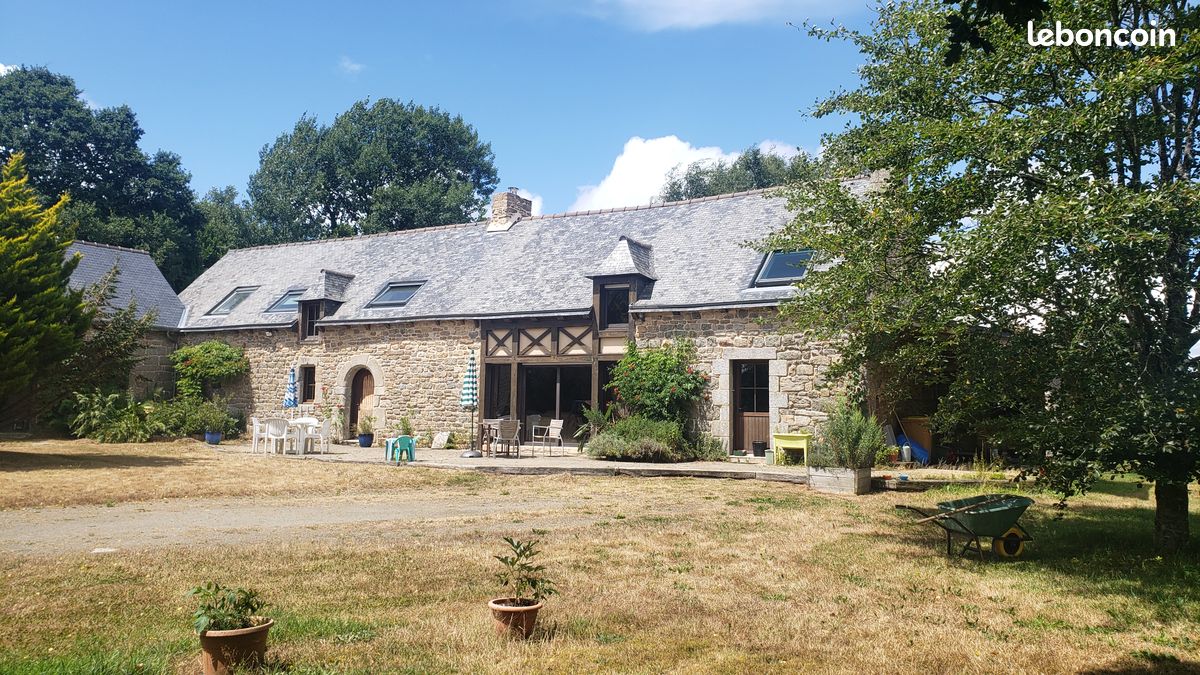 Maison 7 pièces 185 m² · à Quintin · 185 m² · 380 000 €