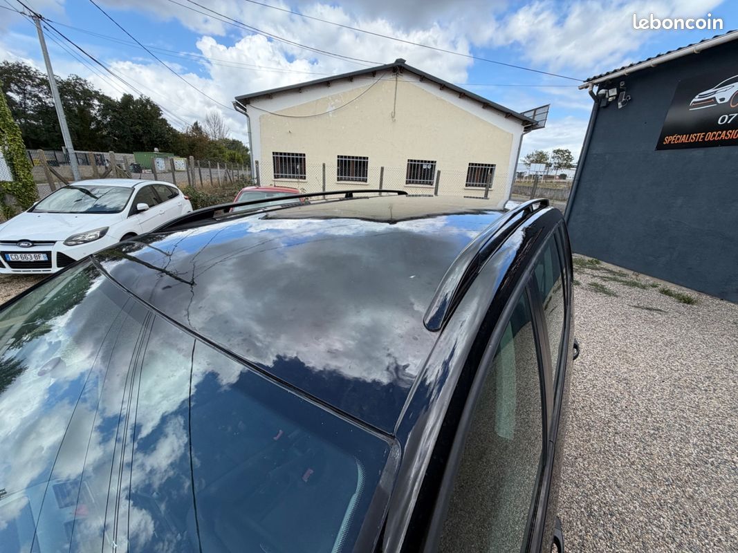 Volkswagen Touran 1.9 TDI Trendline (image 18)